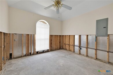 707 Alameda St, San Juan, TX 78589 - photo 5