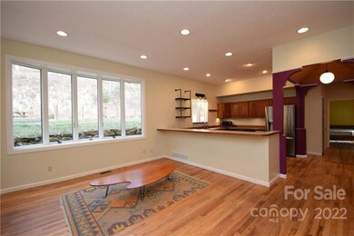 618 Sweet Hollow Rd, Burnsville, NC 28714 - photo 4