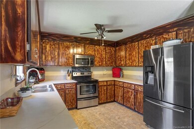 5109 Stoney Oaks Dr, Gastonia, NC 28052 - photo 7