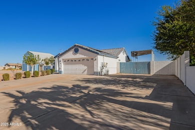 13067 S Del Rio Rd, Arizona City, AZ 85123 - photo 4