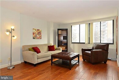 Carriage House unit 405, Washington, DC 20037 - photo 3