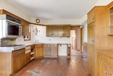 The large open kitchen is the perfect template for