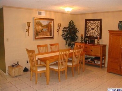 19614 Roscoe Blvd unit C, Northridge, CA 91324 - photo 4