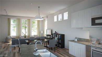 2183 E 95th St, Cleveland, OH 44106 - photo 3