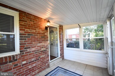 2206 Farrington Ave, Alexandria, VA 22303 - photo 4