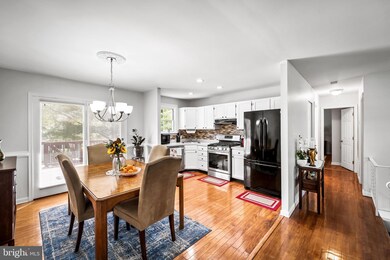 8639 Oakleigh Rd, Parkville, MD 21234 - photo 6