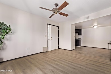 729 W Coolidge St unit 211, Phoenix, AZ 85013 - photo 5