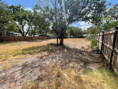 806 N Elm St unit 11R, Fredericksburg, TX 78624 - photo 4