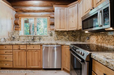 605 Lakota Ln, Jackson, WY 83001 - photo 4