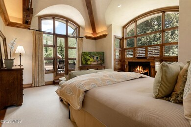 Superior King Bedroom