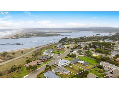 875 Ocean Dr SW, Bandon, OR 97411 - photo 4