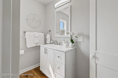 1534 Capouse Unit 1 Ave, Scranton, PA 18509 - photo 6