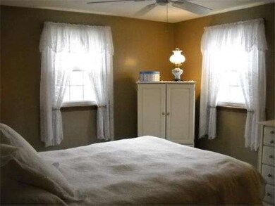 73 Main Blvd, Shrewsbury, MA 01545 - photo 3