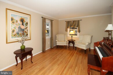 3071 White Birch Ct, Fairfax, VA 22031 - photo 6