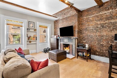 8 Moon St unit 2, Boston, MA 02113 - photo 2