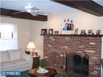 1735 Congress Dr, Blackwood, NJ 08012 - photo 4