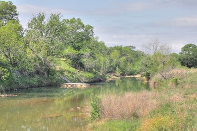 155 Moellering Rd, Fredericksburg, TX 78624 - photo 2