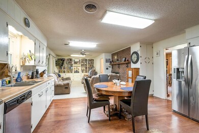 7-web-or-mls-2 Interior (2 of 24) Kitche