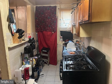 2548 S Millick St, Philadelphia, PA 19142 - photo 6