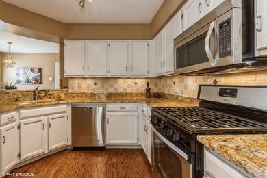 101 Pembroke Cir unit 1E, Lake Bluff, IL 60044 - photo 7