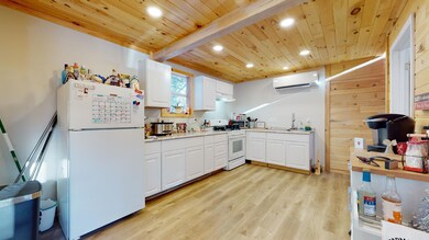 4-web-or-mls-19-Jack-Hall-Rd-12212022_09