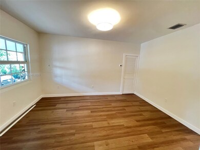 315 NE 110th St unit 2, Miami, FL 33161 - photo 6