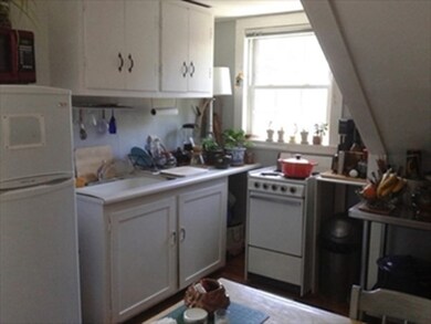 18 Clinton St unit 3, Cambridge, MA 02139 - photo 3