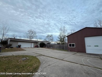 6815 Aurelius Rd, Lansing, MI 48911 - photo 2
