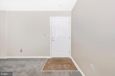 6502 Ridenour Way E unit 3D, Sykesville, MD 21784 - photo 4