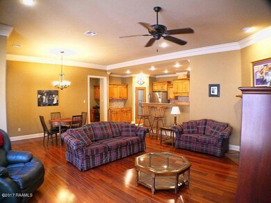 203 Sunswept Bridge Living Area