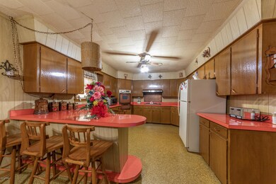 2705CaptainCade-23