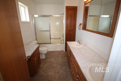 542 Robbins Ave, Twin Falls, ID 83301 - photo 6
