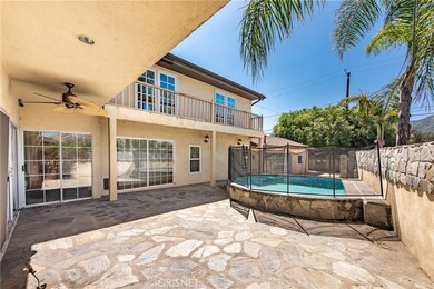 1818 W Riverside Dr, Burbank, CA 91506 - photo 4