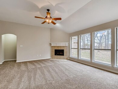 7009 Mira Vista Dr, Denton, TX 76210 - photo 4