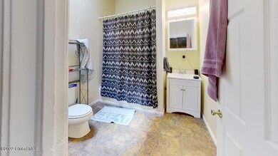 379 Madison Ave, Albany, NY 12210 - photo 4