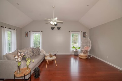 73 Pine St, Hooksett, NH 03106 - photo 5