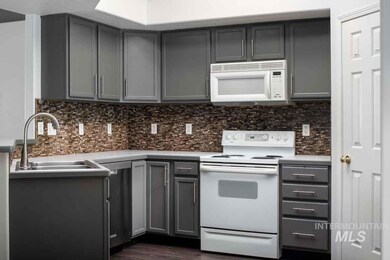 916 W Georgia Ave, Nampa, ID 83686 - photo 3