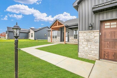 2902 Haydon Dr, Urbana, IL 61802 - photo 3