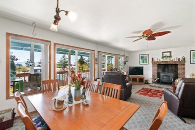 117 Driftwood Ave, Garibaldi, OR 97118 - photo 4