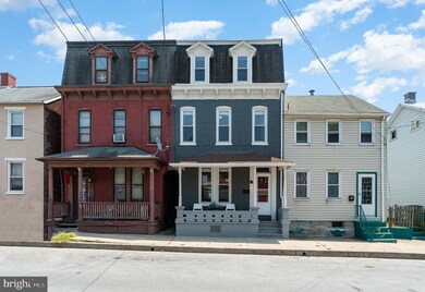 208 Perry St, Columbia, PA 17512 - photo 2