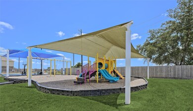 23112 Zinfandel Dr, Alvin, TX 77511 - photo 7