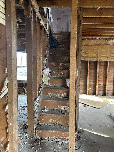 217 E Fulton St, Pompeii, MI 48874 - photo 6