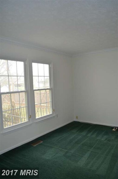 7839 Rockburn Dr, Ellicott City, MD 21043 - photo 5