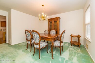 7 Forge Ct, Marlboro, NJ 07746 - photo 5