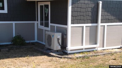 547 SW Monroe St, Sheridan, OR 97378 - photo 3