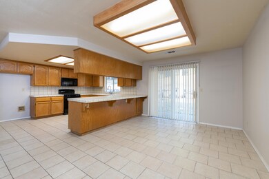 1738 Almaden Dr, Redding, CA 96001 - photo 3