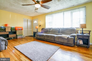 1825 5th Ave, Folsom, PA 19033 - photo 5