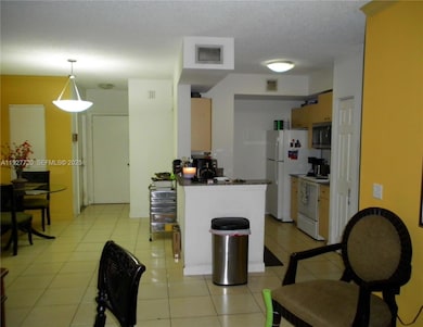 2493 Centergate Dr unit 102, Miramar, FL 33025 - photo 5