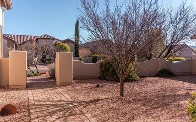 1 FRONT YARD PATIO_5601