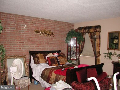 2139 Old Landing Way unit 14, Woodbridge, VA 22191 - photo 6